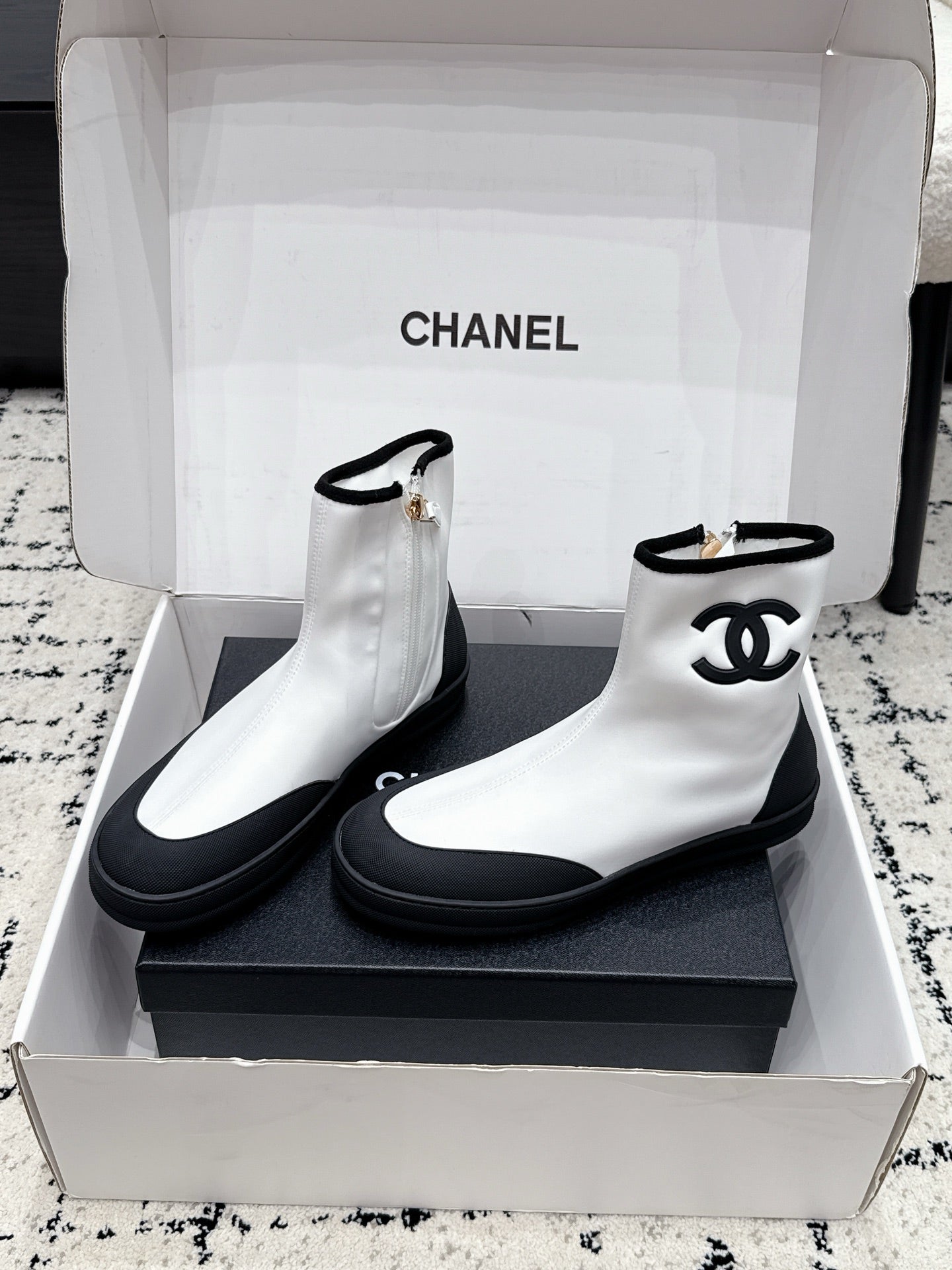 CHANEL 26S ZIPPER BOOTS IN WHITE MIX BLACK FABRIC AND LAMBSKIN