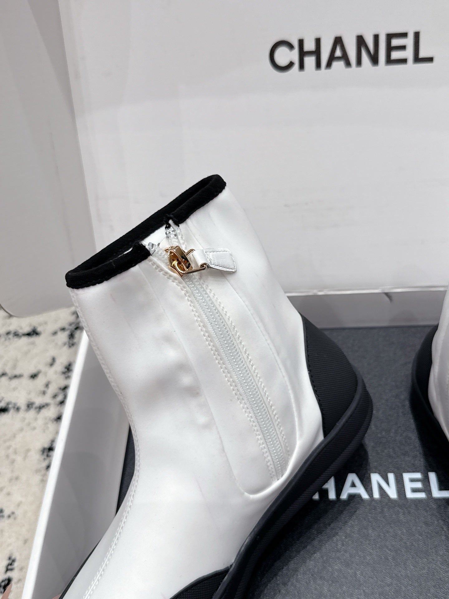 CHANEL 26S ZIPPER BOOTS IN WHITE MIX BLACK FABRIC AND LAMBSKIN