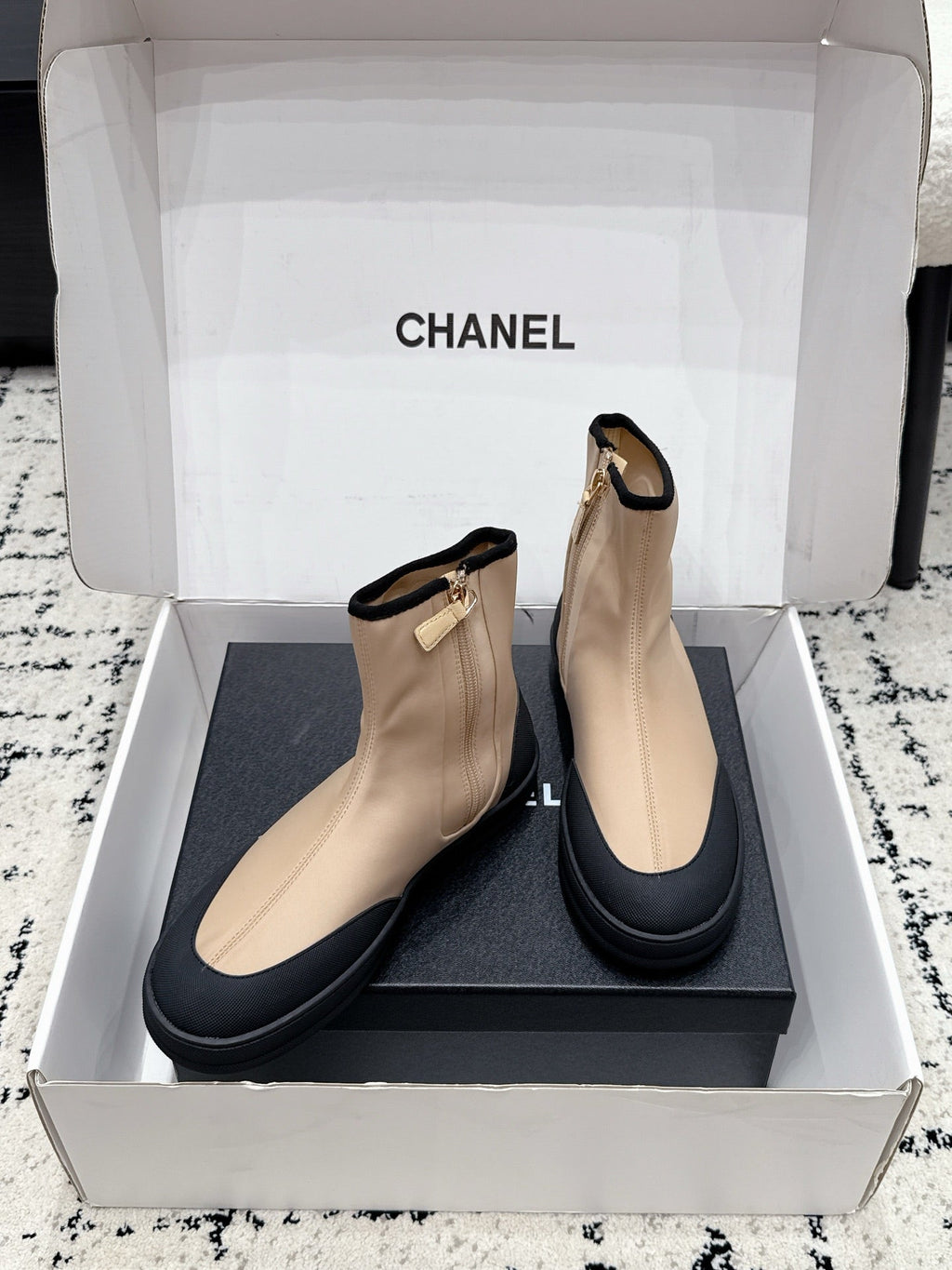 CHANEL 26S ZIPPER BOOTS IN BEIGE MIX BLACK FABRIC AND LAMBSKIN