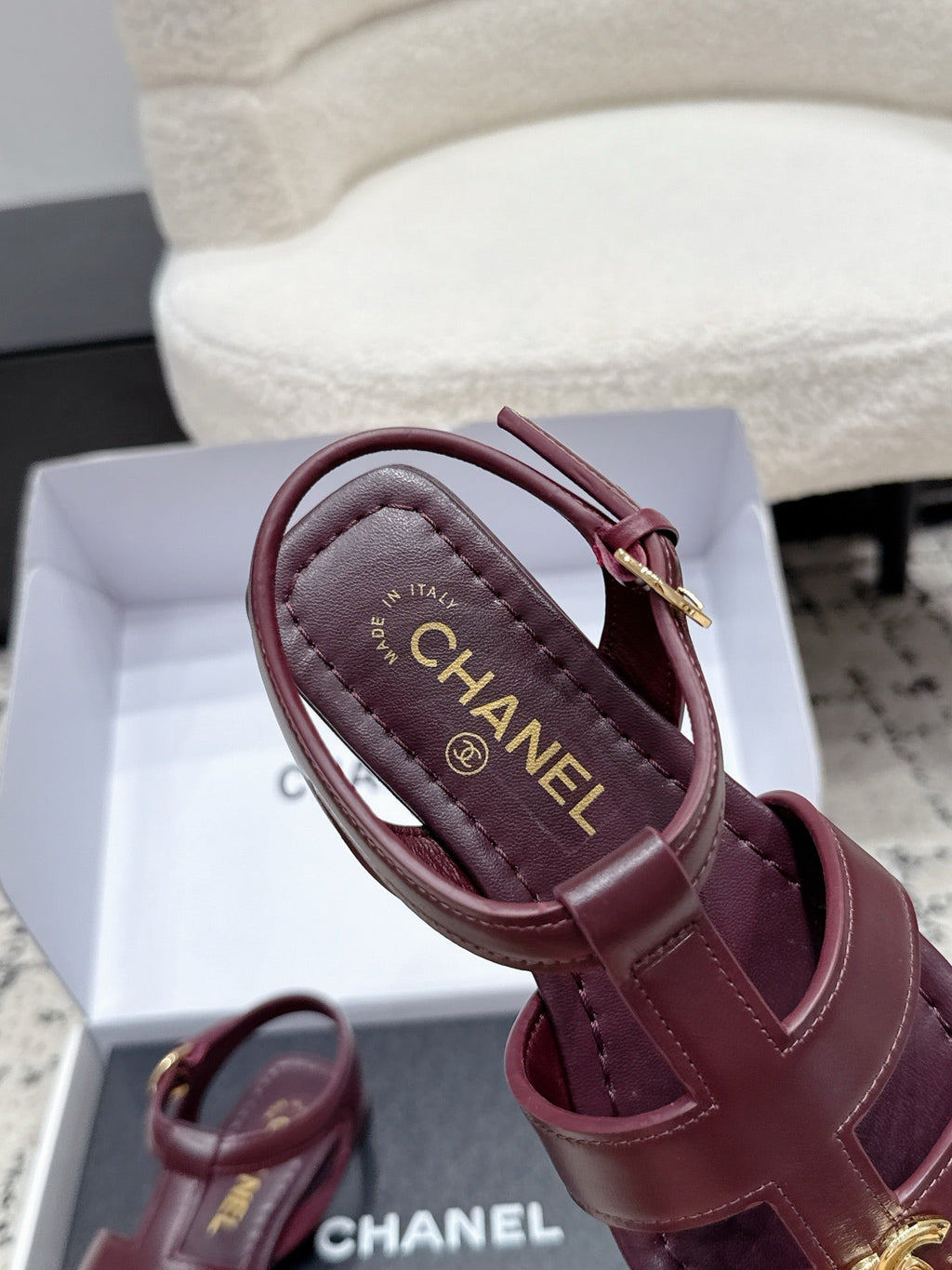 CHANEL 26S SANDALS IN DARK RED CALFSKIN WITH GOLD HARDWARE