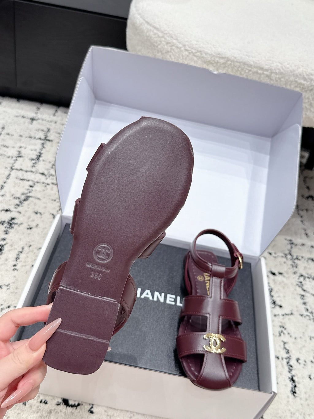 CHANEL 26S SANDALS IN DARK RED CALFSKIN WITH GOLD HARDWARE
