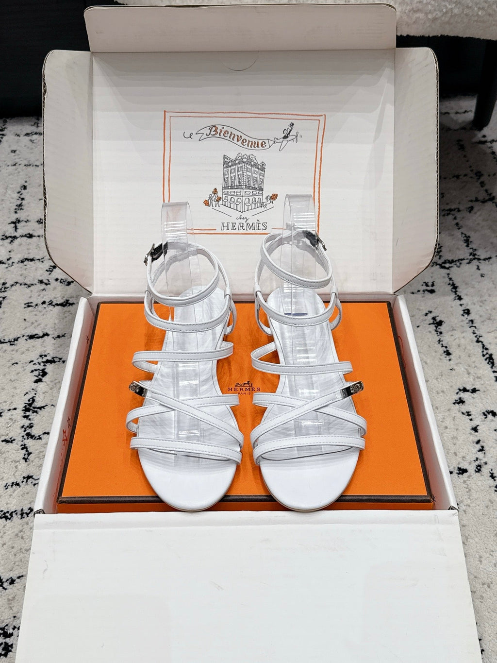 HM 26S STRAPPY SANDALS IN WHITE CALFSKIN SILVER HARDWARE