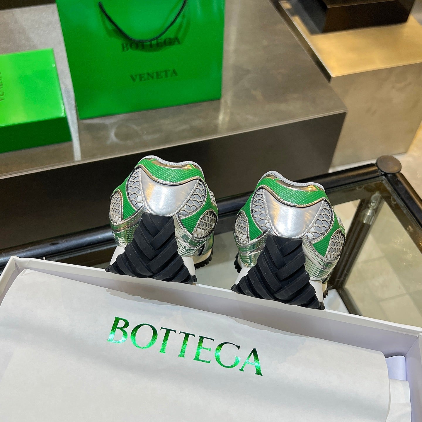 BOTTEGA VENETA 26S ORBIT SNEAKERS IN SILVER AND GREEN TECHNICAL MESH