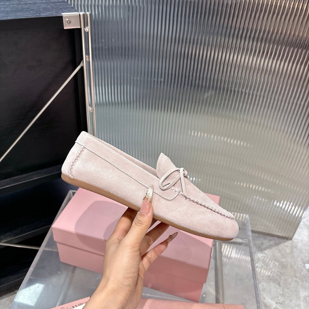 MIUMIU 26S LOAFERS IN LIGHT PINK SUEDE WITH BOW
