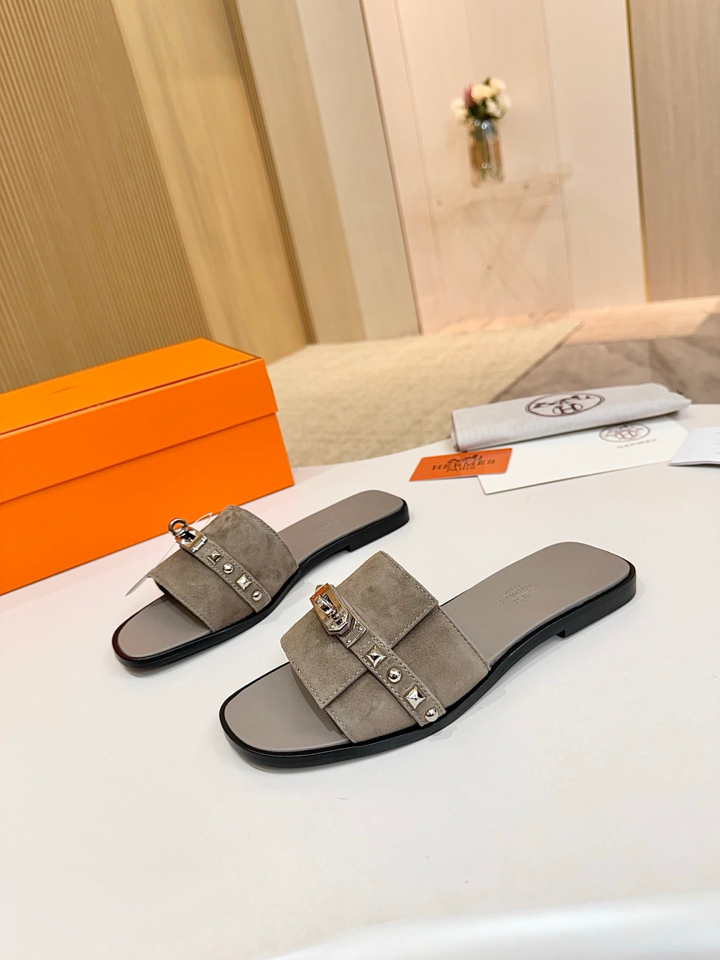 HM 26S GIULIA SANDAL IN GREY SUEDE AND CALFSKIN SILVER HARDWAREC