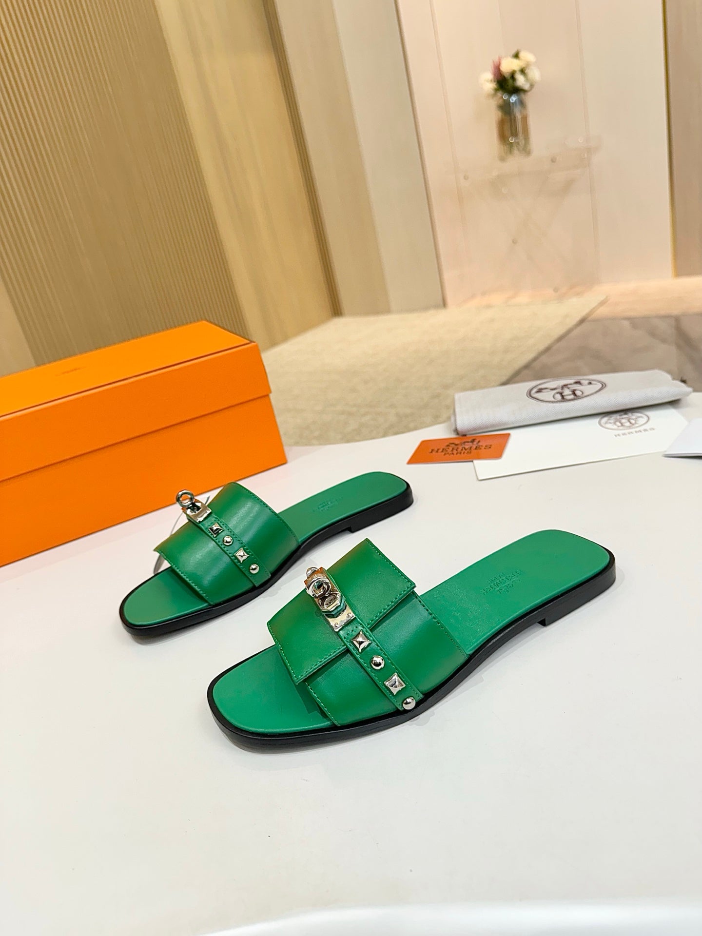 HM 26S GIULIA SANDAL IN GREEN CALFSKIN SILVER HARDWARE