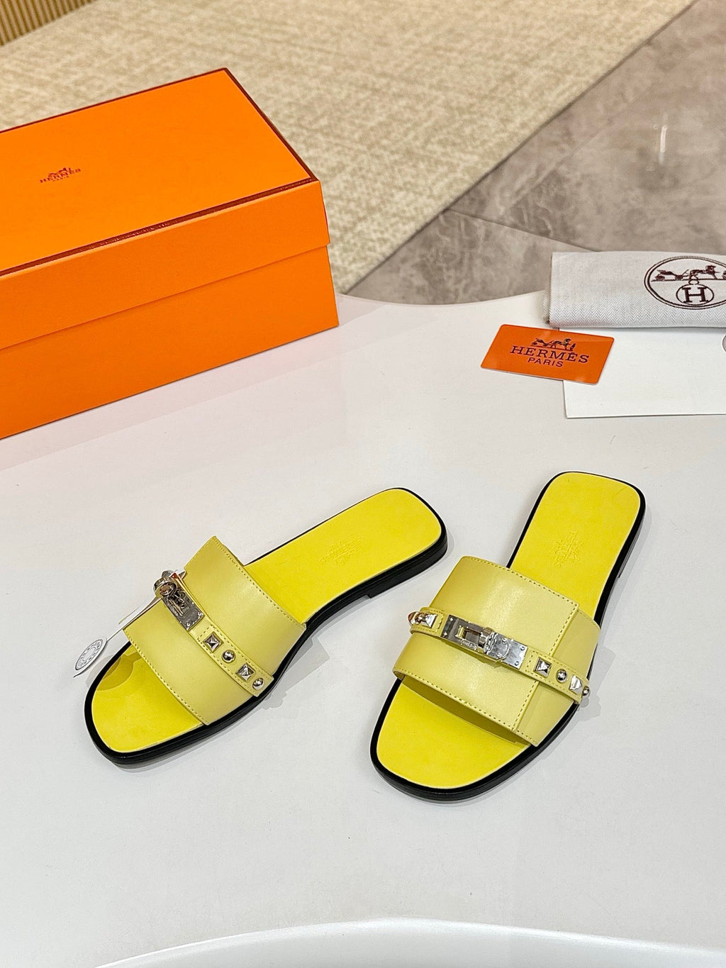 HM 26S GIULIA SANDAL IN YELLOW CALFSKIN SILVER HARDWARE