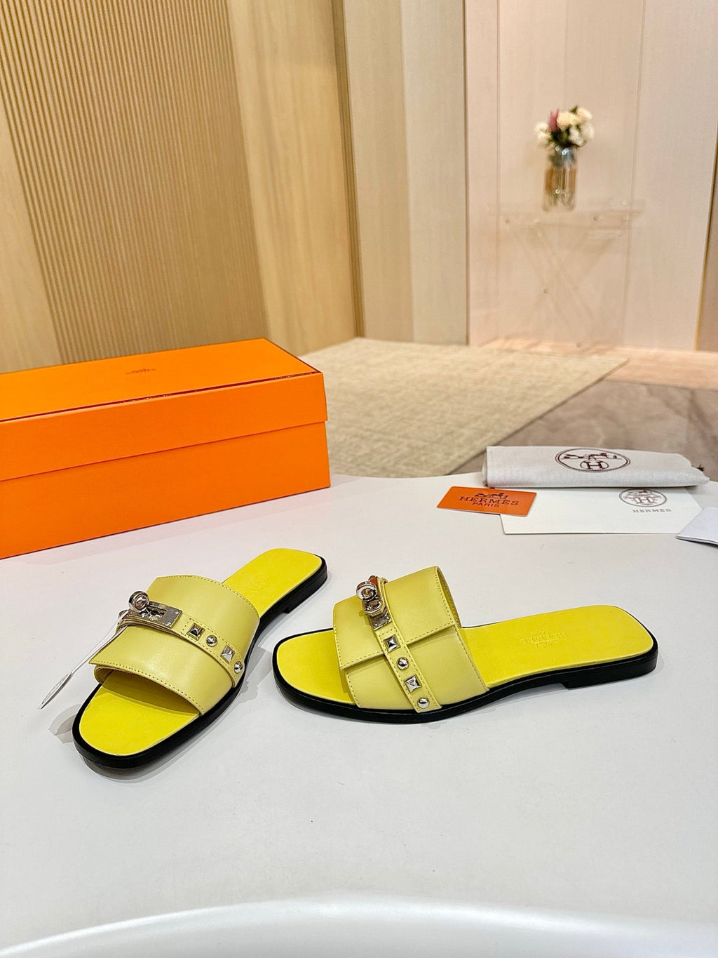 HM 26S GIULIA SANDAL IN YELLOW CALFSKIN SILVER HARDWARE