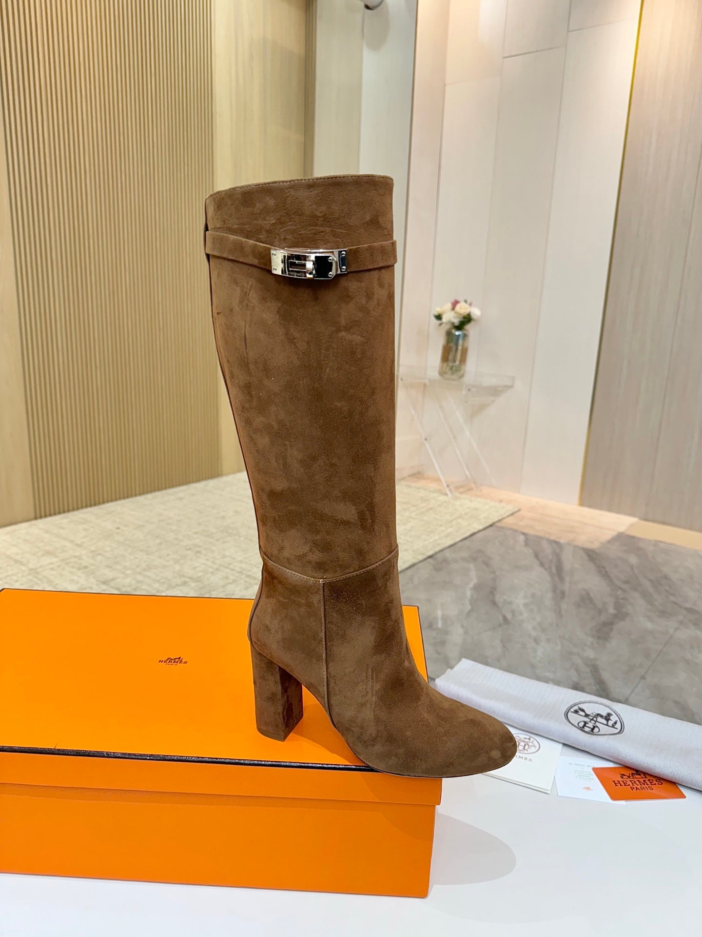 HM 25S KELLY KNEE-HIGH BOOTS IN BROWN SUEDE WITH SILVER HARDWARE