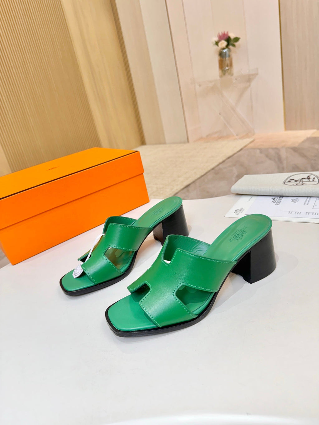HM 26S HELIA SANDAL 70MM IN GREEN CALFSKIN