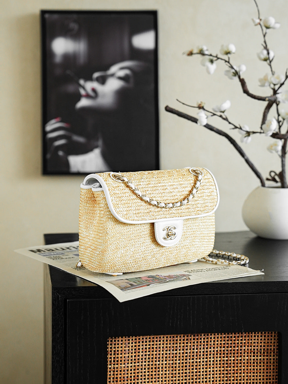 CHANEL 26S CLASSIC FLAP MEDIUM 23 IN NATURAL RAFFIA AND WHITE CALFSKIN GOLD HARDWARE