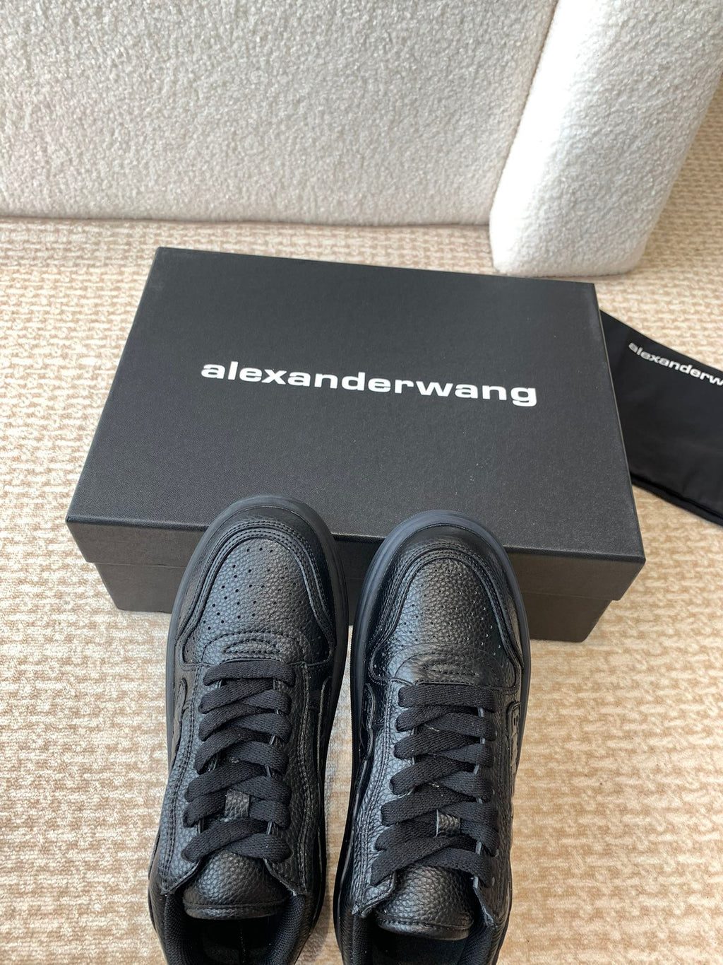 SNEAKER WITH LOGO IN BLACK PUFF PEBBLE LEATHER