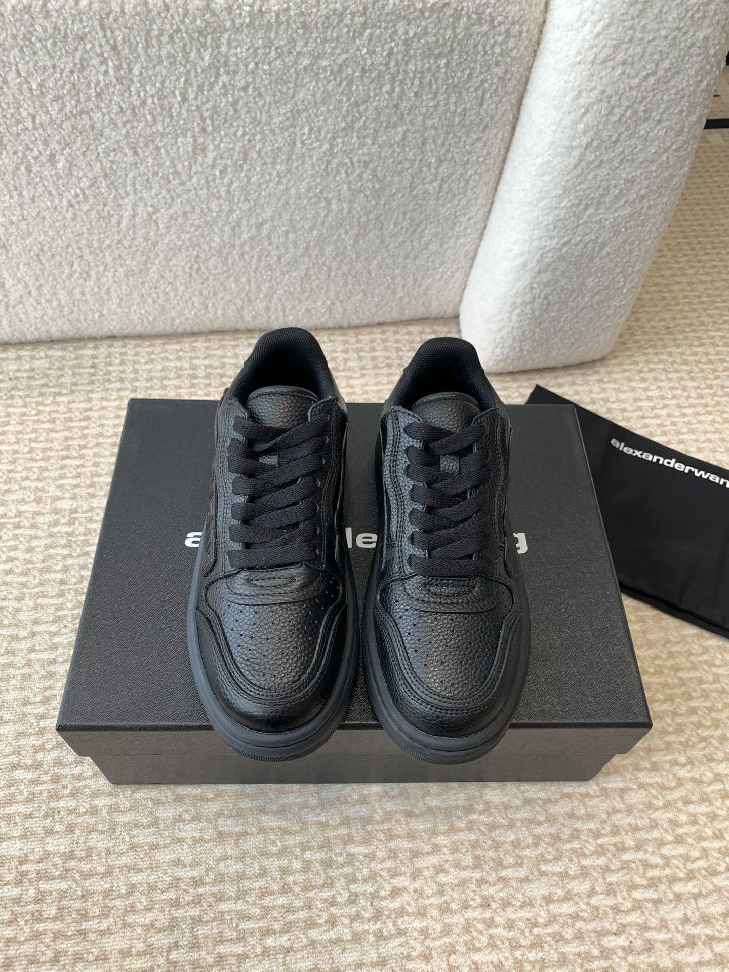 SNEAKER WITH LOGO IN BLACK PUFF PEBBLE LEATHER