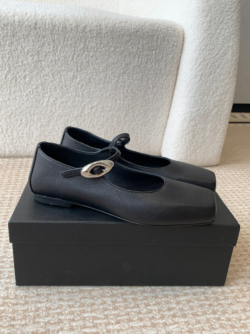 SQUARE-TOE MARY JANE IN BLACK LAMBSKIN