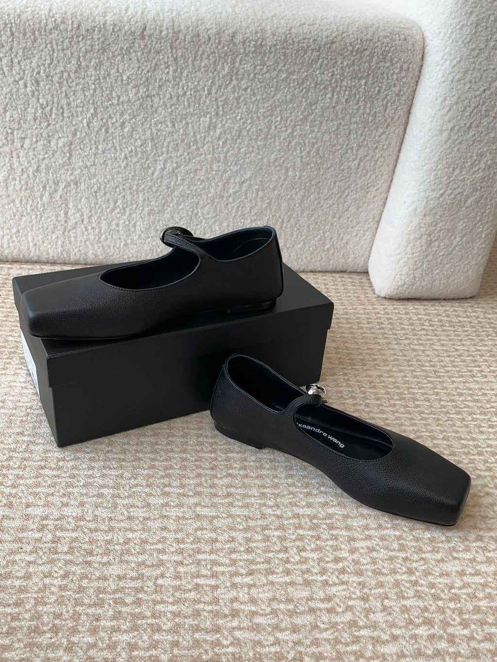 SQUARE-TOE MARY JANE IN BLACK LAMBSKIN