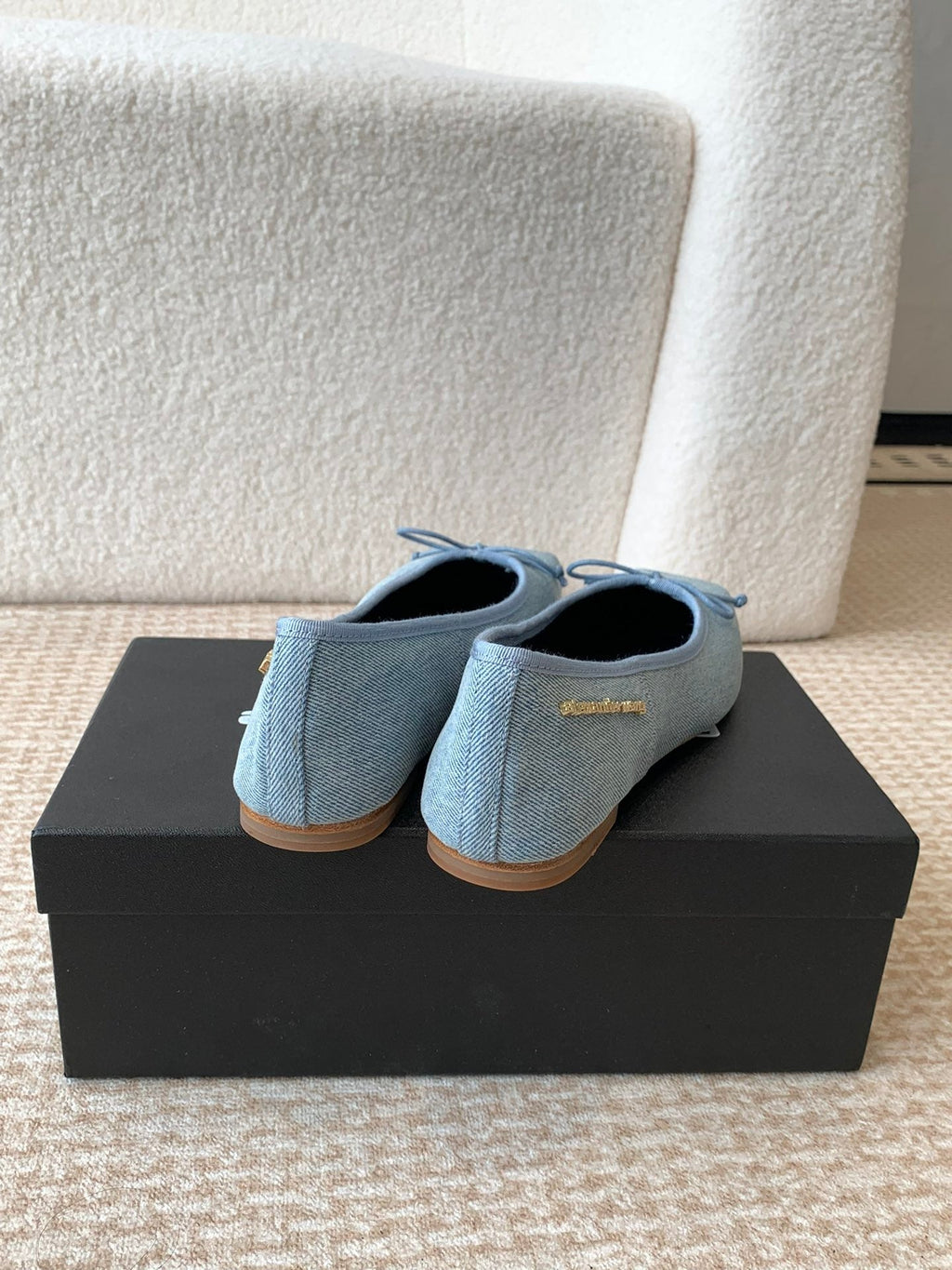 SQUARE-TOE BALLET FLAT IN LIGHT BLUE DENIM FABRIC WITH BOW