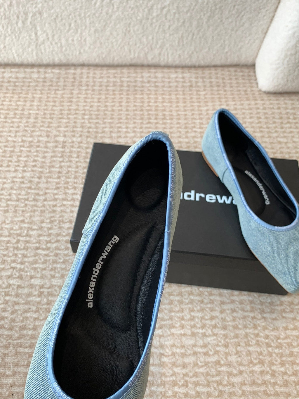 SQUARE-TOE BALLET FLAT IN LIGHT BLUE DENIM FABRIC