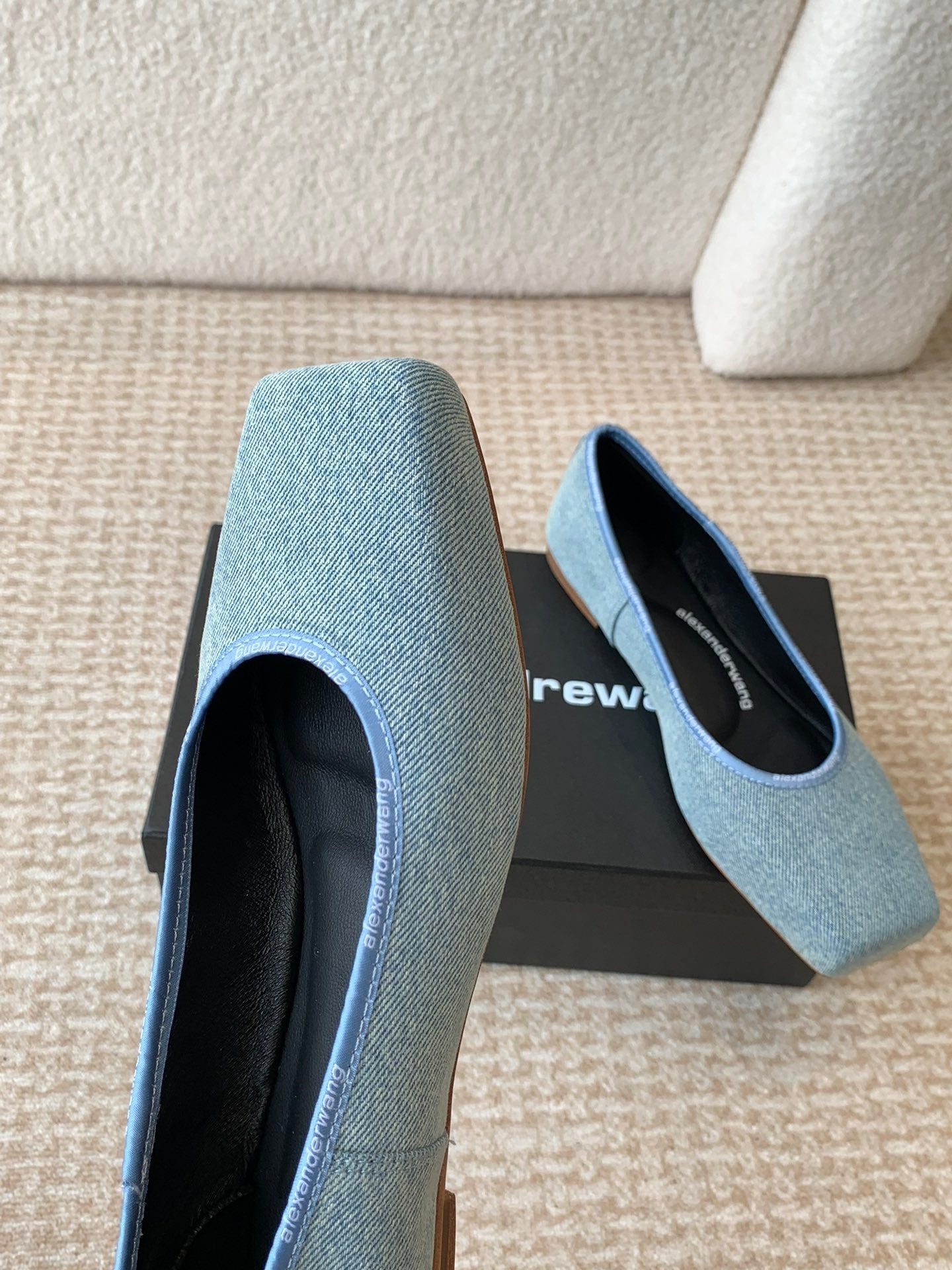 SQUARE-TOE BALLET FLAT IN LIGHT BLUE DENIM FABRIC