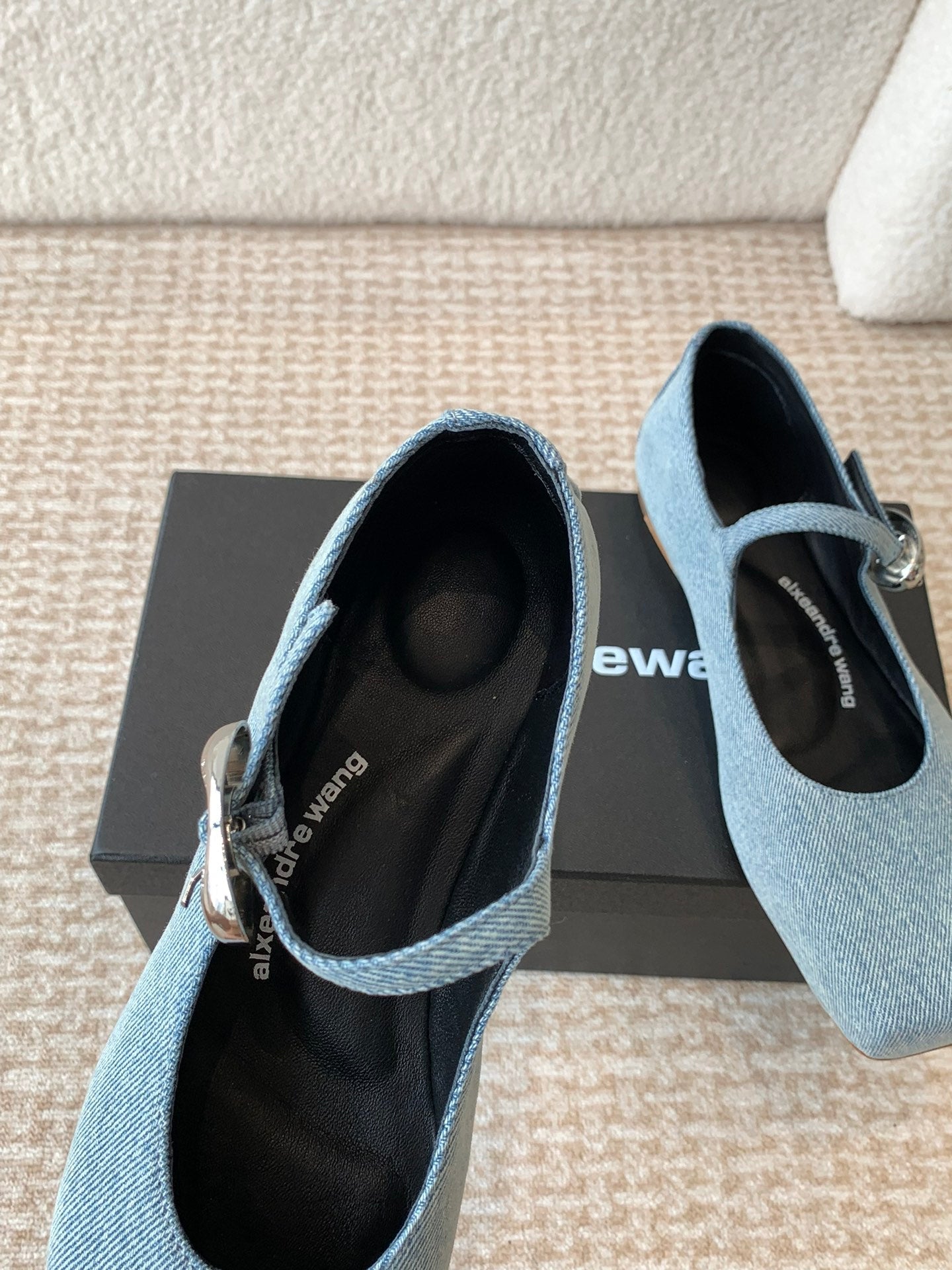 SQUARE-TOE MARY JANE IN LIGHT BLUE DENIM FABRIC