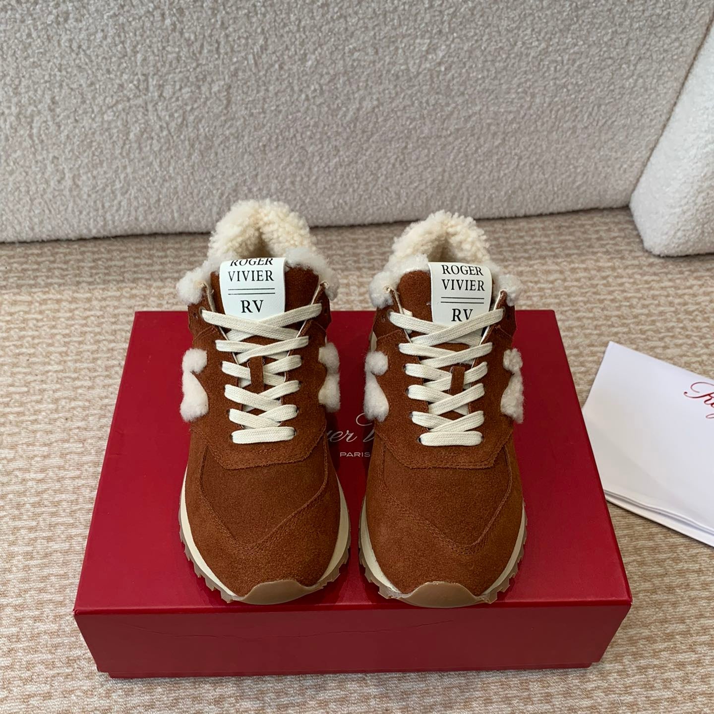 VIV' RUN SNEAKER IN BROWN SUEDE AND SHEARLING