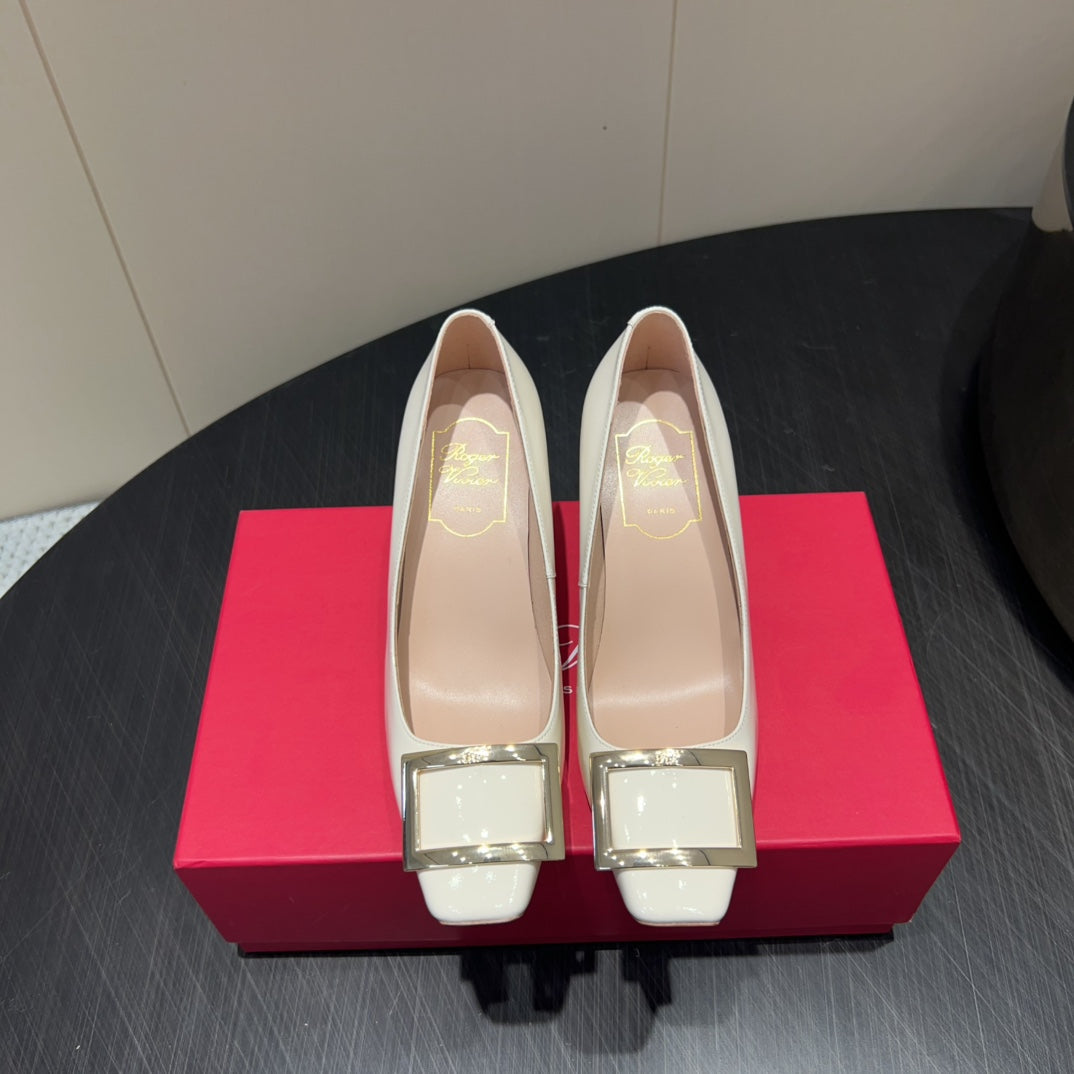 ROGER VIVIER 25S BELLE VIVIER PUMPS 70MM IN WHITE CALFSKIN GOLD BUCKLE