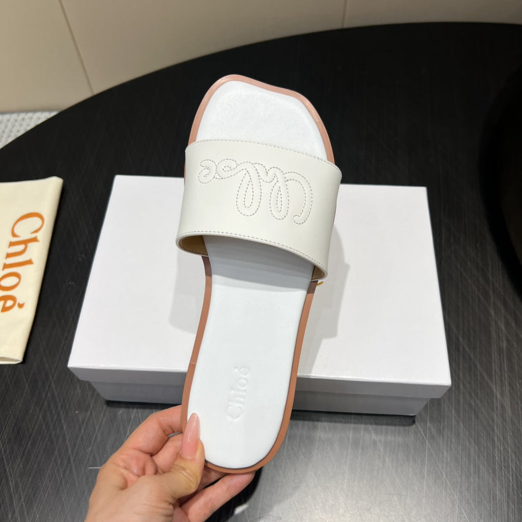 CHLOÉ 26S SANDALS IN WHITE CALFSKIN