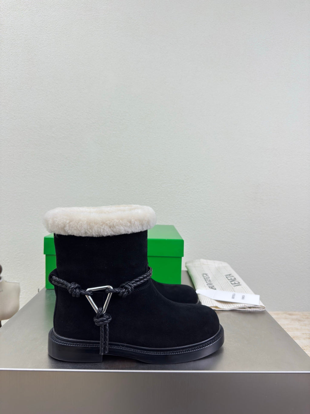 BOTTEGA VENETA 26S FUR-LINED BOOTS IN BLACK SUEDE AND WHITE WOOL