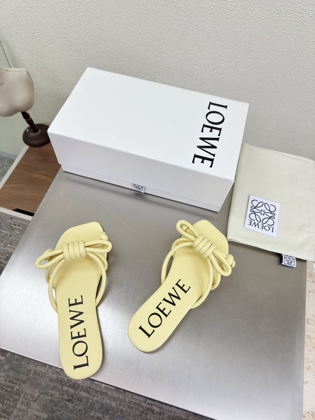LOEWE 26S FLAMENCO KNOT SANDAL IN BUTTER YELLOW CALFSKIN