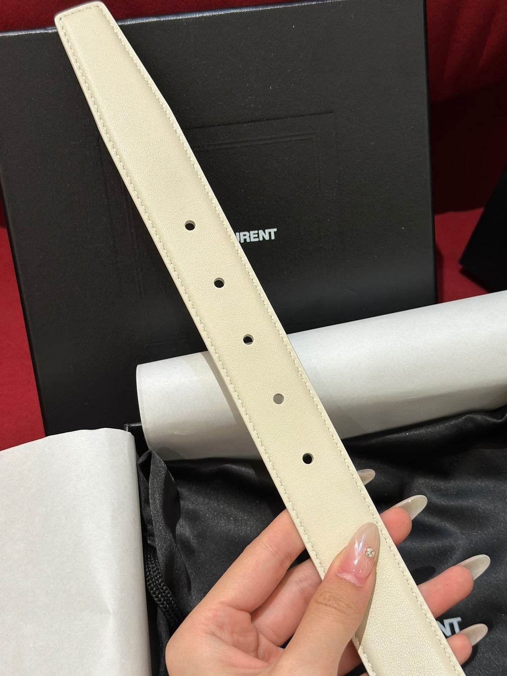 YSL 25S BELT 30 MM IN CREAM WHITE CALFSKIN 538008