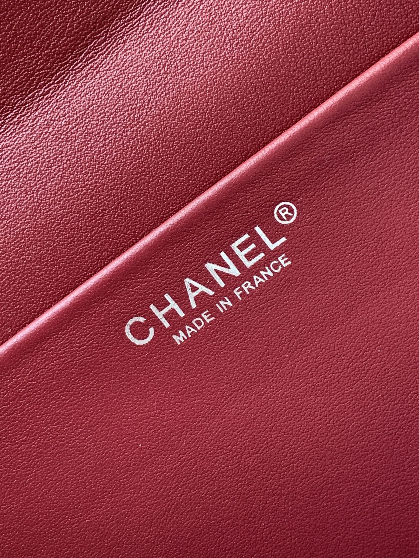 CHANEL 26S SOUPLISSIMO MAXI FLAP 39 IN CARAMEL BROWN GRAINED CALFSKIN SILVER HARDWARE