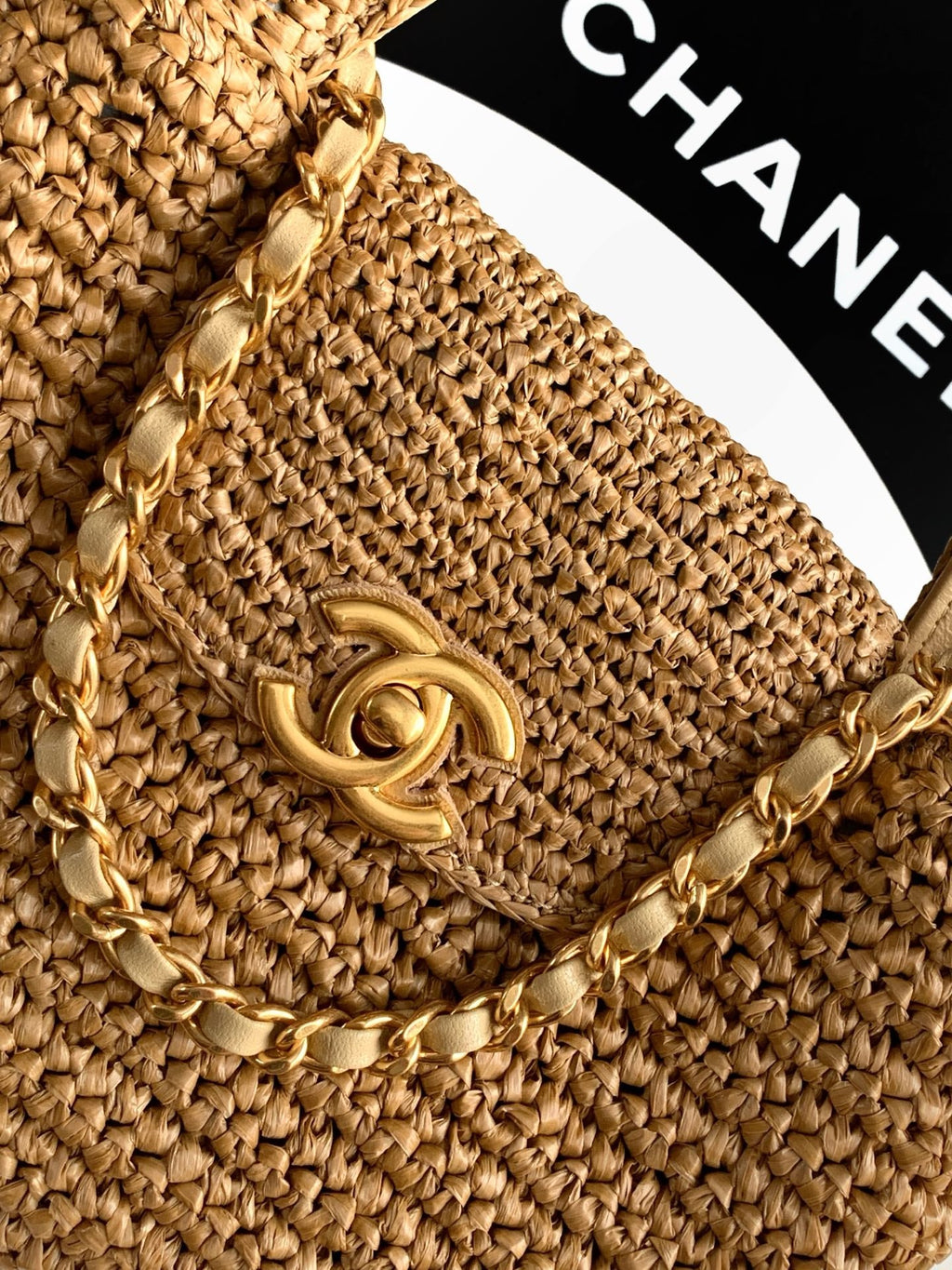 CHANEL 26S TOP HANDLE BAG 19 IN NATURAL RAFFIA AND CALFSKIN GOLD HARDWARE