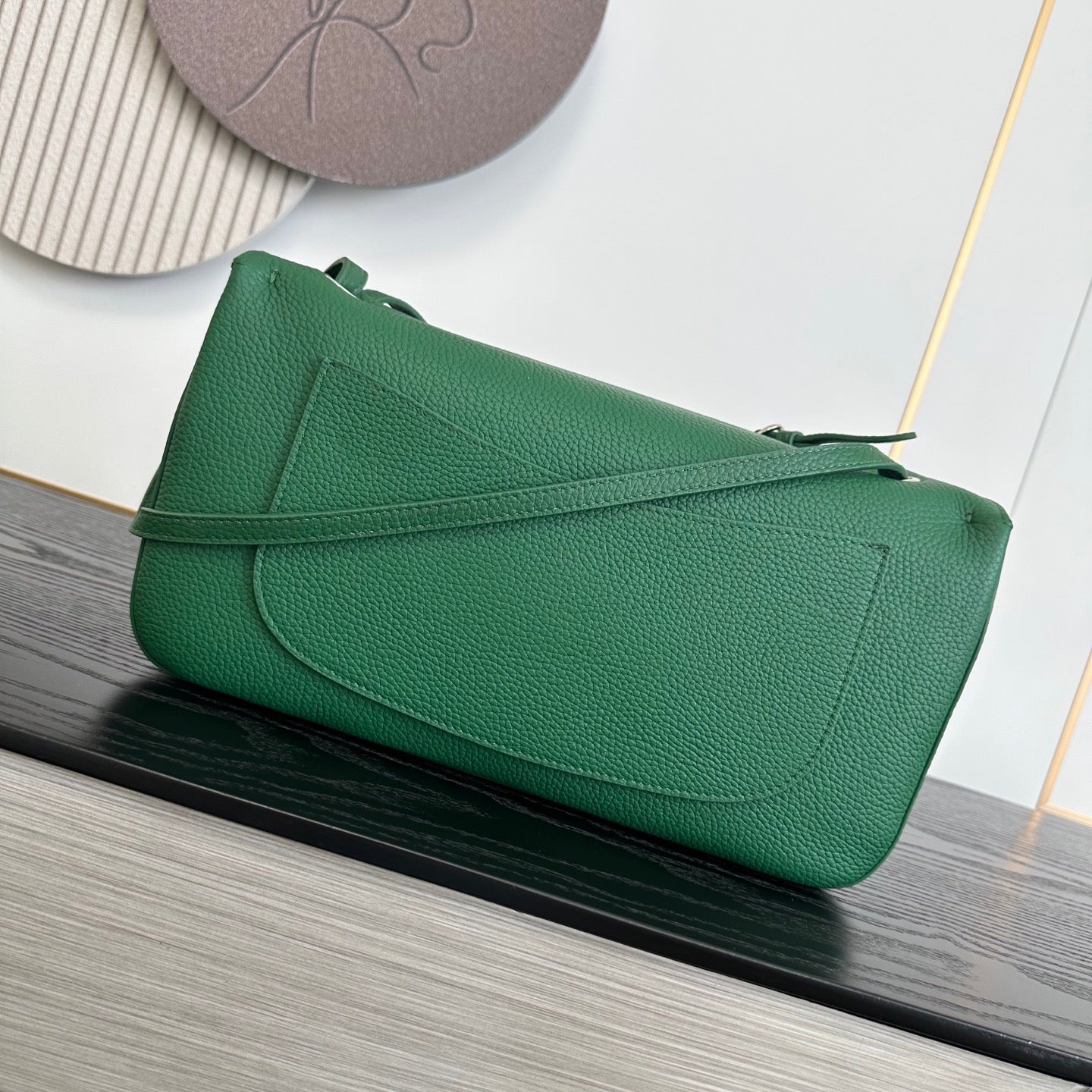 CHANEL 26S MAXI FLAP BAG 32 IN GREEN GRAINED CALFSKIN SILVER HARDWARE