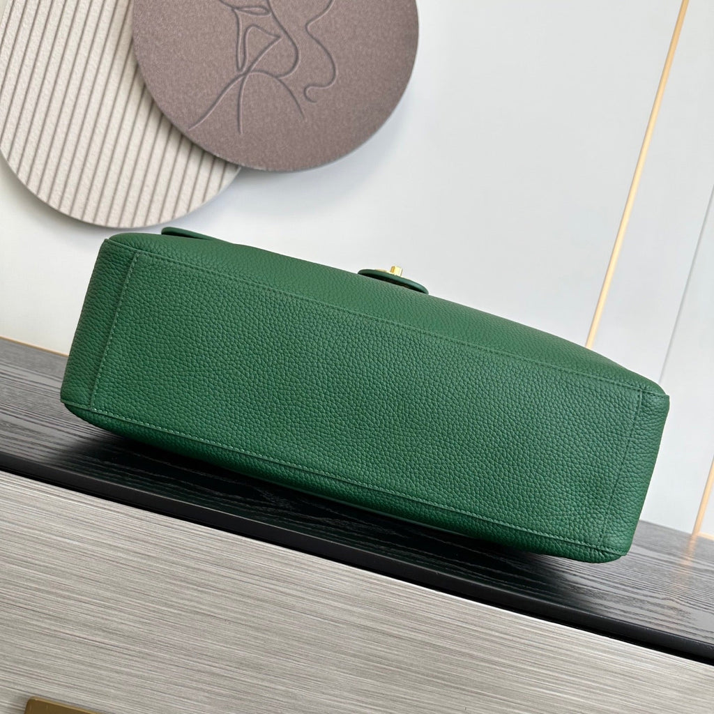 CHANEL 26S MAXI FLAP BAG 39 IN GREEN GRAINED CALFSKIN GOLD HARDWARE