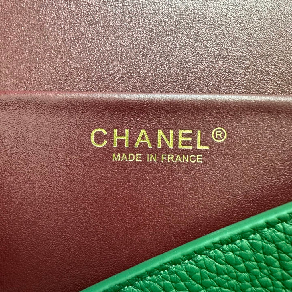 CHANEL 26S MAXI FLAP BAG 39 IN GREEN GRAINED CALFSKIN GOLD HARDWARE