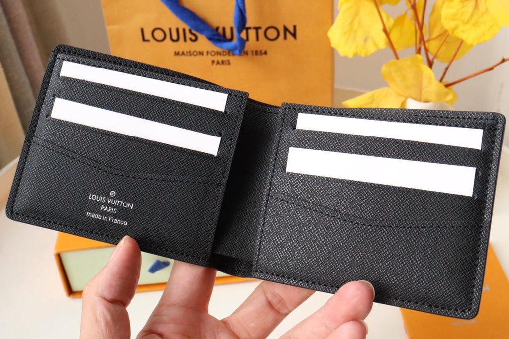 LV 25S SLENDER WALLET 11 IN BLACK EPI CALFSKIN