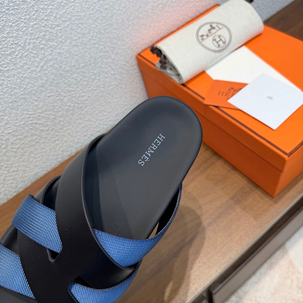HM 26S KAZIMIR SANDAL IN BLACK CALFSKIN AND DARK BLUE FABRIC