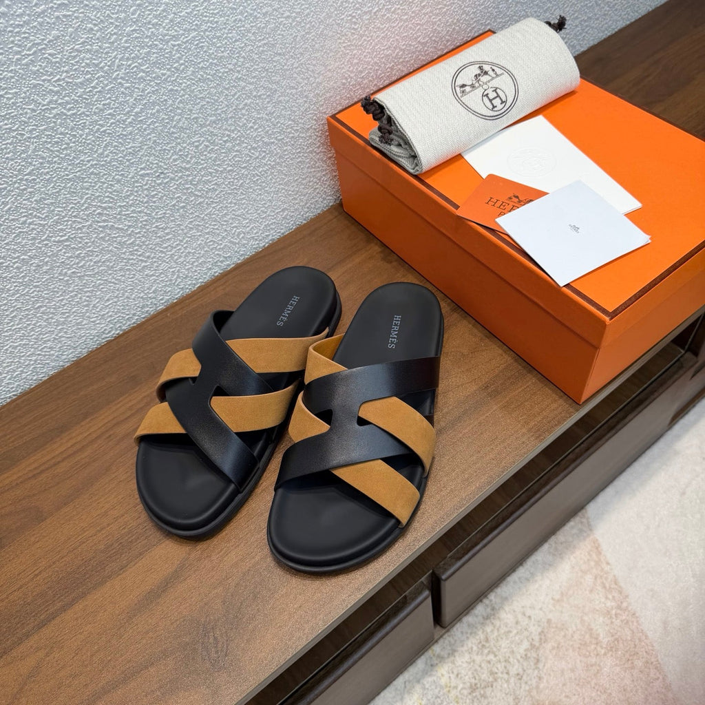 HM 26S KAZIMIR SANDAL IN BLACK CALFSKIN AND CARAMEL BROWN SUEDE