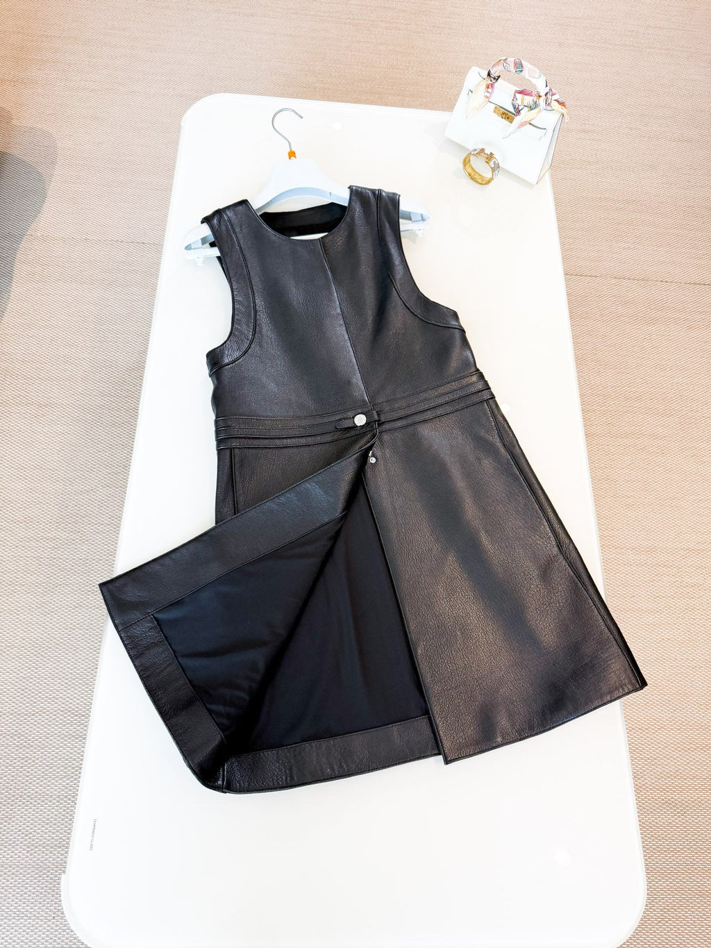 HERMES 25S LEATHER-BUCKLE WAIST VEST DRESS 120
