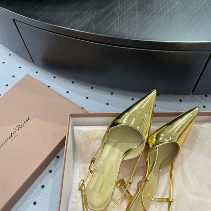 GIANVITO ROSSI 26S HEELED SLINGBACKS 85 MM IN GOLD PATENT CALFSKIN