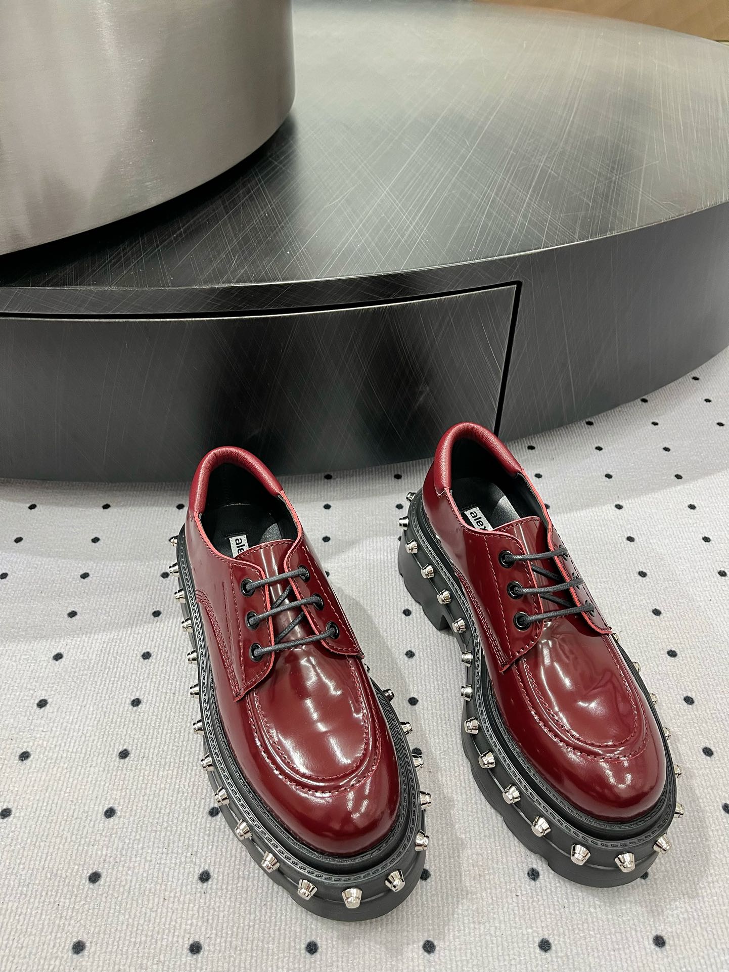 ATLAS DERBY 55 MM IN BURGUNDY RED CALFSKIN