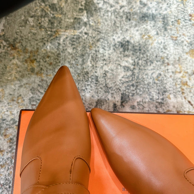 HM 26S FLAT ANKLE BOOTS IN COGNAC BROWN CALFSKIN 