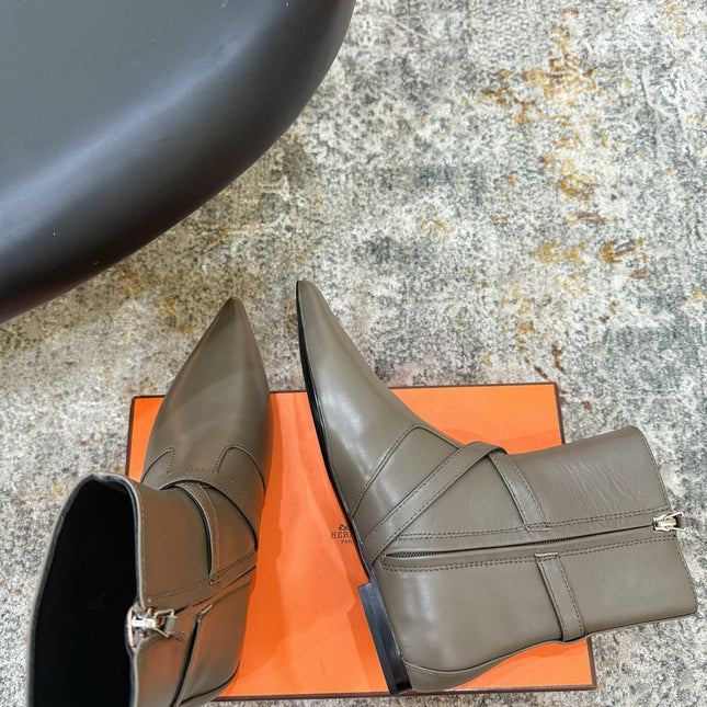 HM 26S FLAT ANKLE BOOTS IN KHAKI GREY CALFSKIN
