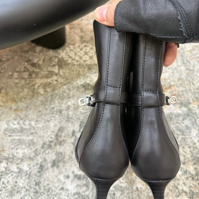HM 26S POINTED-TOE ANKLE BOOTS 35 MM IN BLACK CALFSKIN