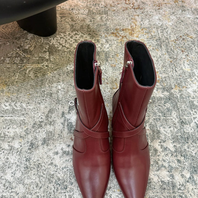 HM 26S POINTED-TOE ANKLE BOOTS 35 MM IN WINE RED CALFSKIN 