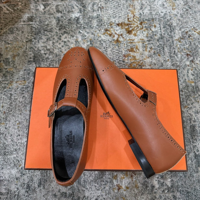 HM 26S PERFORATED BALLET FLATS IN BROWN CALFSKIN