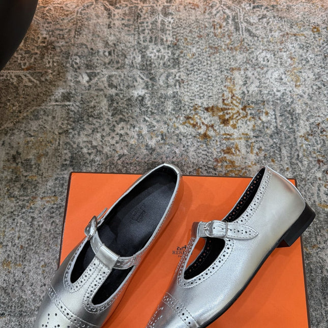 HM 26S PERFORATED BALLET FLATS IN SILVER CALFSKIN