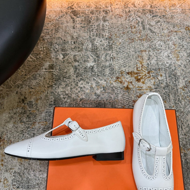 HM 26S PERFORATED BALLET FLATS IN WHITE CALFSKIN