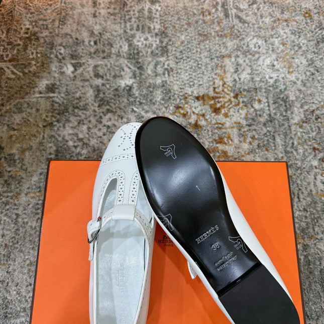 HM 26S PERFORATED BALLET FLATS IN WHITE CALFSKIN
