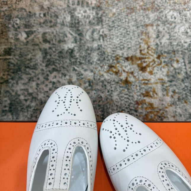 HM 26S PERFORATED BALLET FLATS IN WHITE CALFSKIN