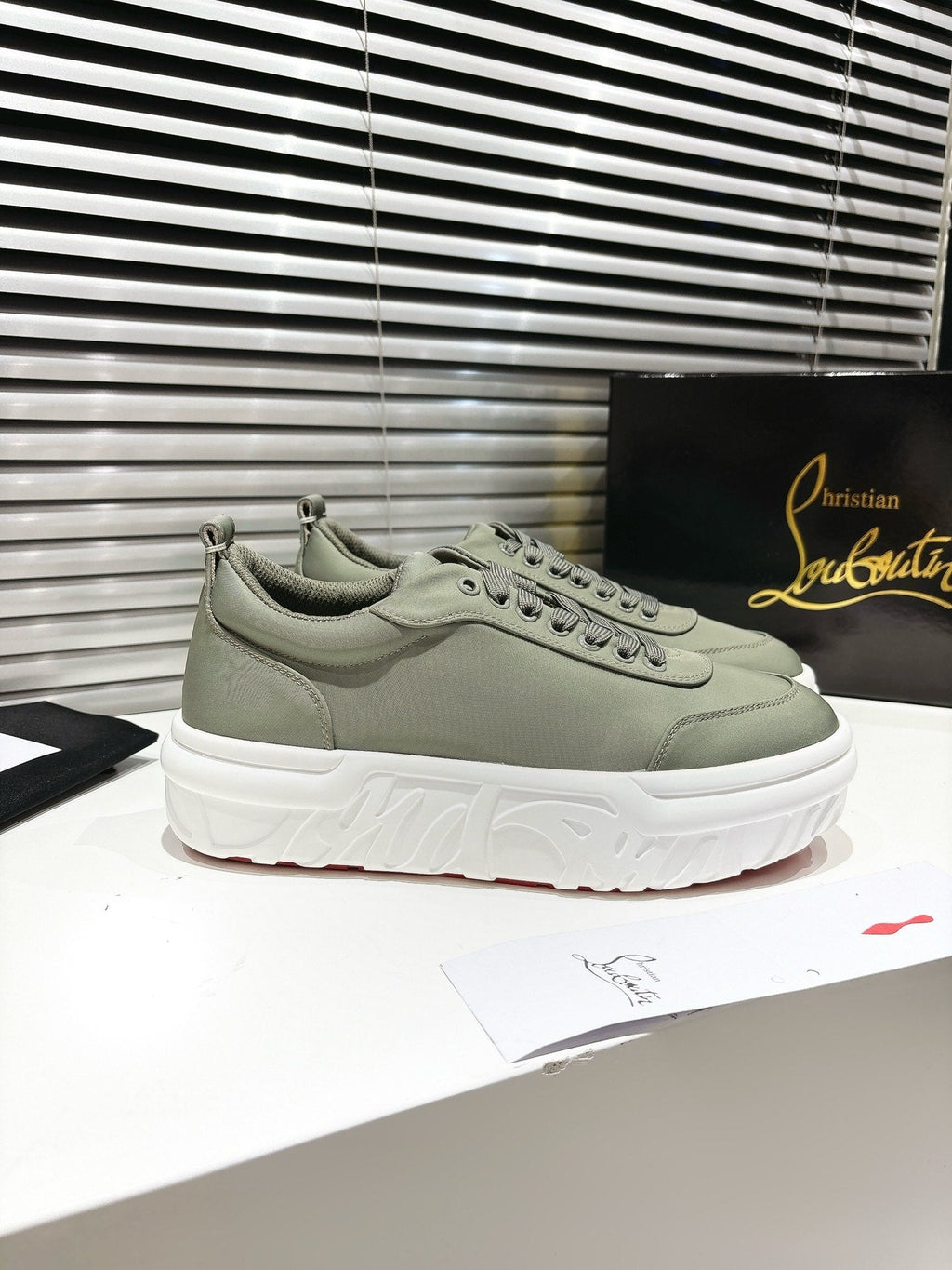 CHOUKARIO LOW-TOP THICK SOLE SNEAKERS IN SAGE GREEN FABRIC CREATIVE PRINT